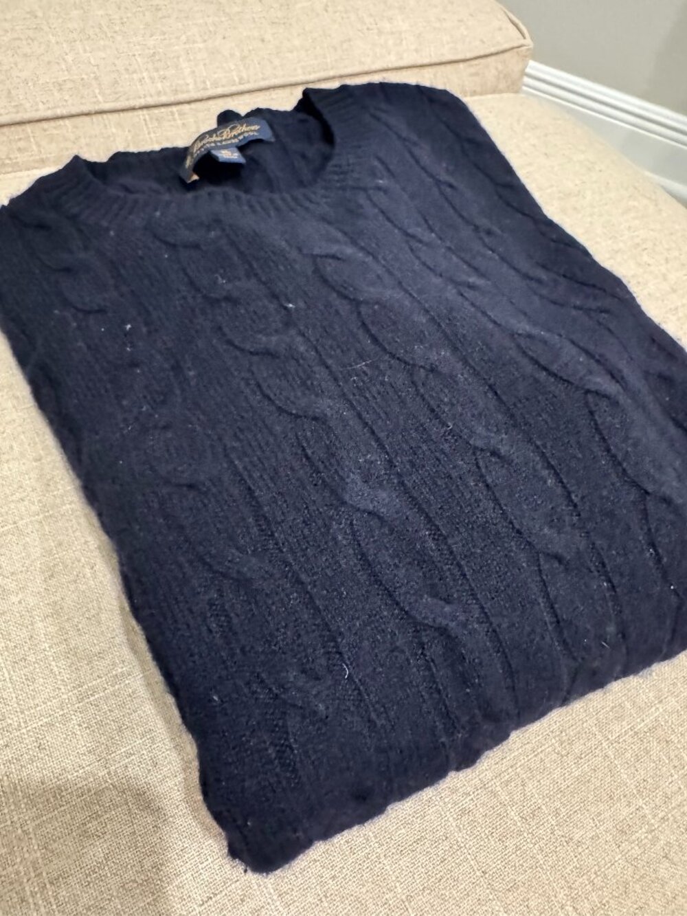 Brooks Brothers Men’s XL Scottish Lambswool Cable Knit Sweater Navy